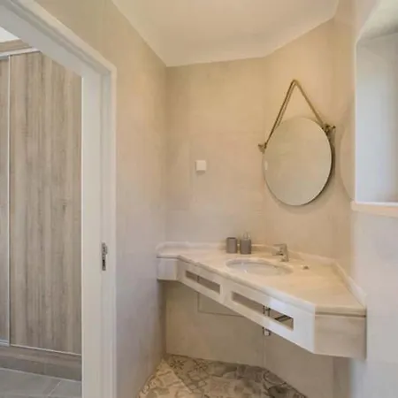 Vale Do Garrao Sleeps 6 With Pool Air Con And Wifi