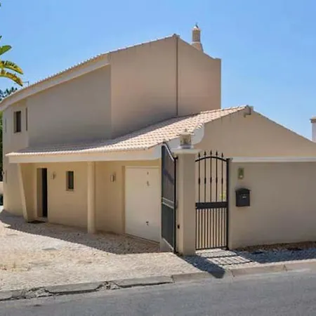 Vale Do Garrao Sleeps 6 With Pool Air Con And Wifi Willa
